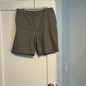 GAP Classic Women's Classic Tan Bermuda Shorts